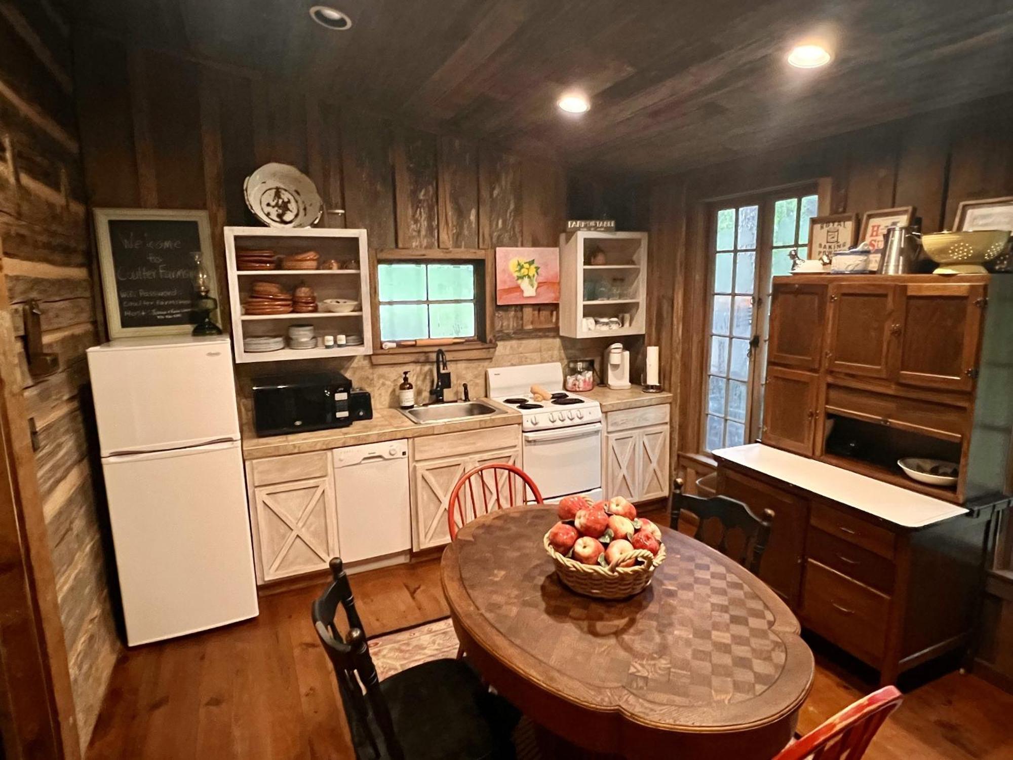 Coulter Farmstead Bed & Breakfast Washington Room photo